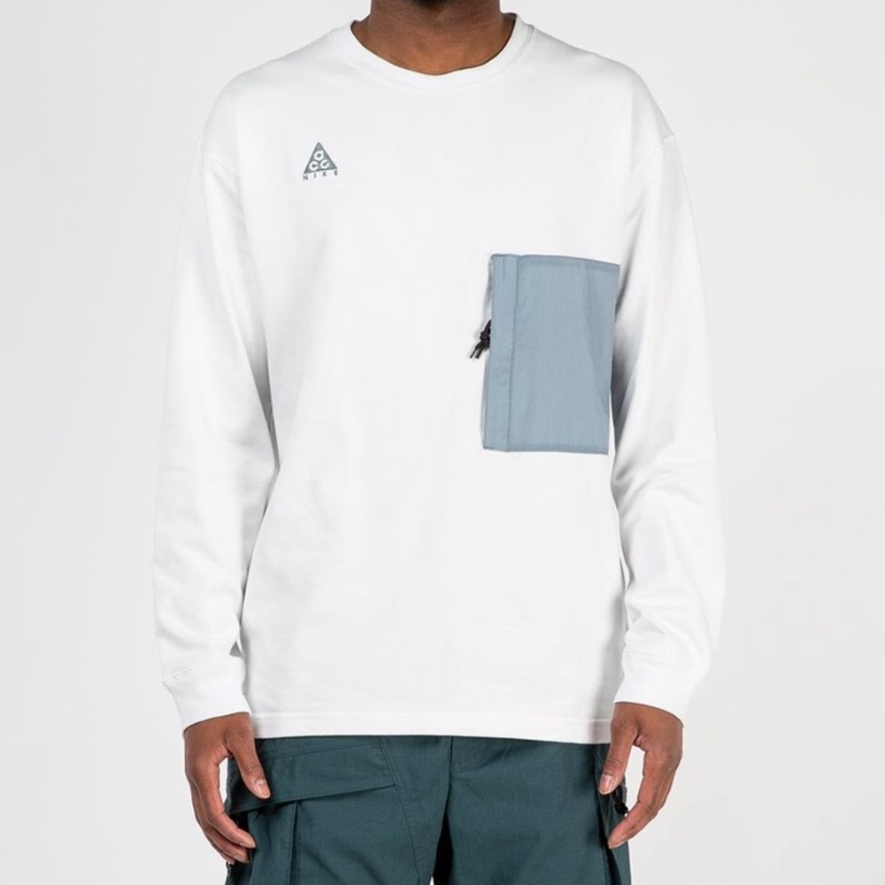 Nike ACG long sleeve pocket tee